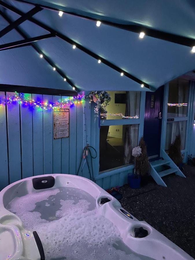 Bankhead Accommodation With Hot Tub Aberdeenshire Gamrie Exterior foto